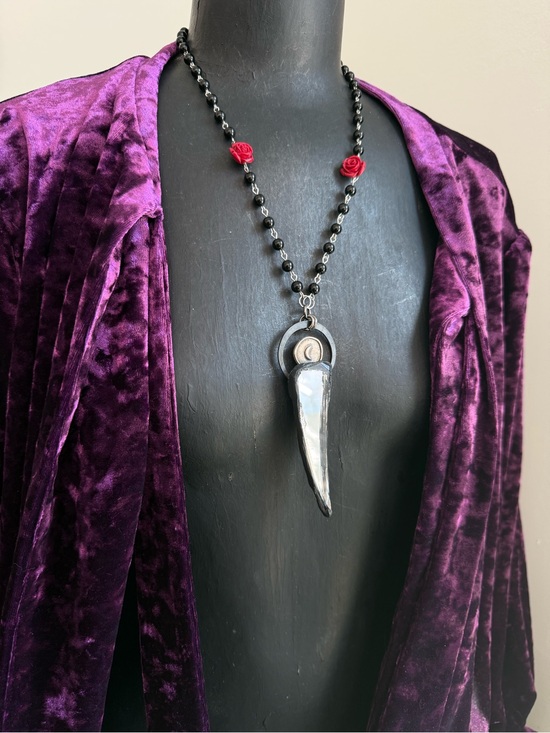 Jewelry - Black Beaded Necklace with Red Rose Accents and broken mirror shard gothic boho